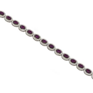 Bracelet with Pear-shaped gemstones