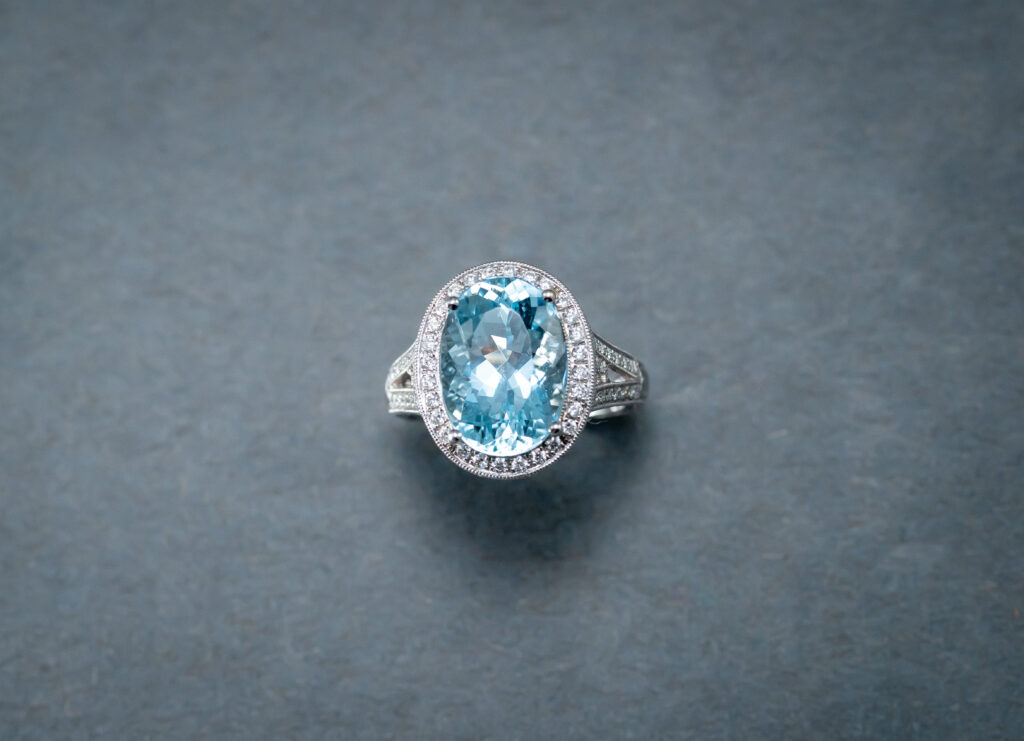 Oval-shaped Aquamarine and Diamond ring
