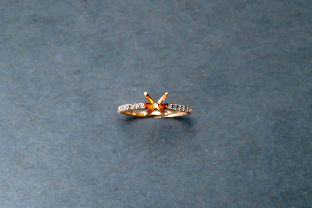 Semi-mounted x-shaped Diamond ring 
