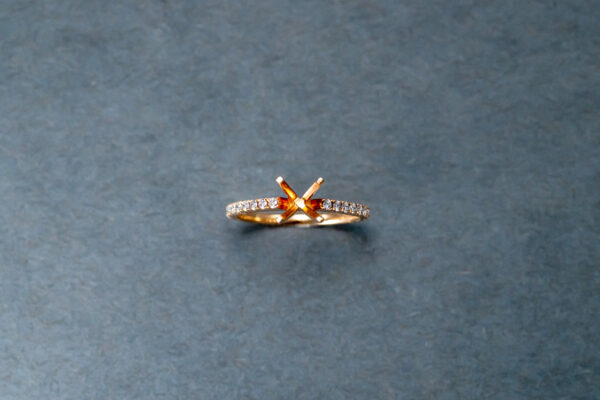 Semi-mounted x-shaped Diamond ring 