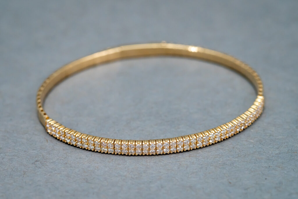 14k Yellow Gold Diamond stretchable bangle bracelet 