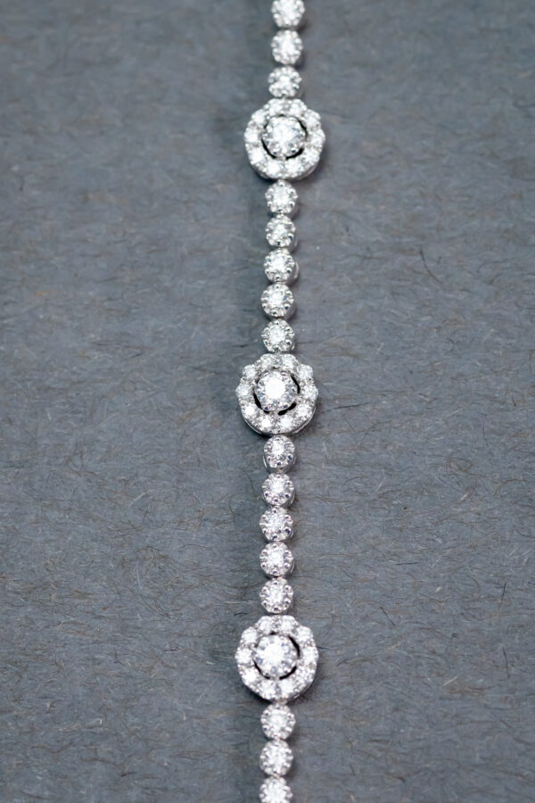 18k White Gold Diamond bracelet