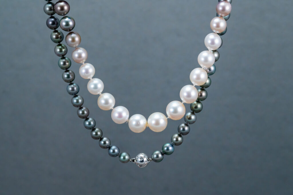 Tahitian and South Sea Ombre Pearl necklace 