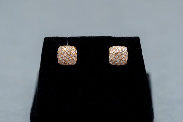 A 14k Rose Gold Diamond stud earrings 