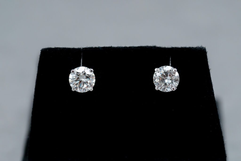 Another set of 14k White Gold Diamond stud earrings 
