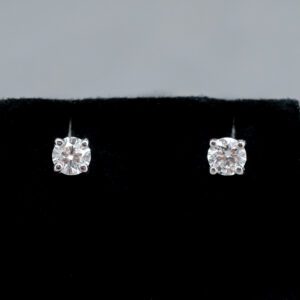 A 14k White Gold Diamond stud earrings 
