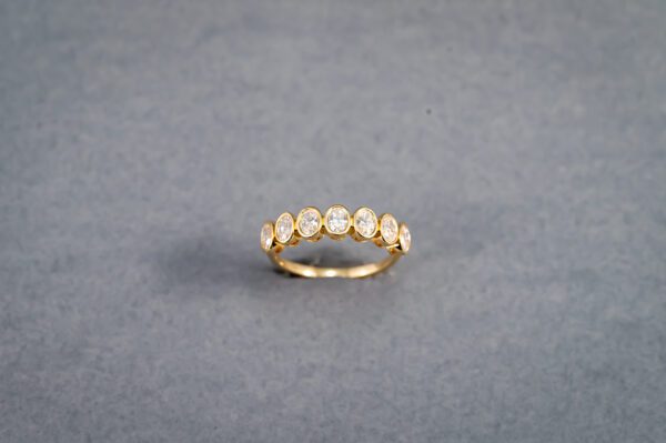 14k Yellow Gold Diamond Wedding Band