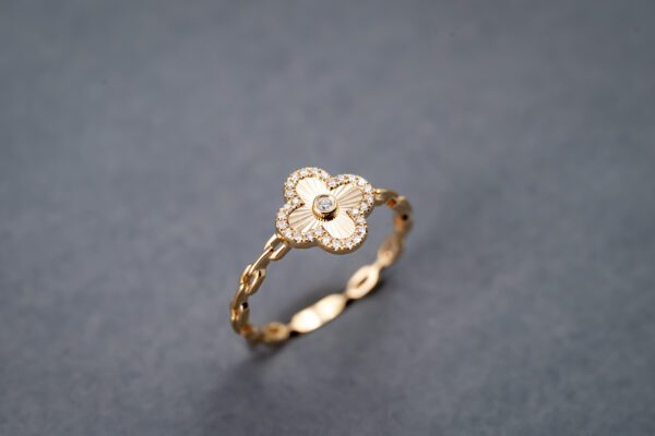 14k Yellow Gold Diamond Clover Ring - Image 2