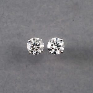 14k White Gold Diamond Stud Earrings