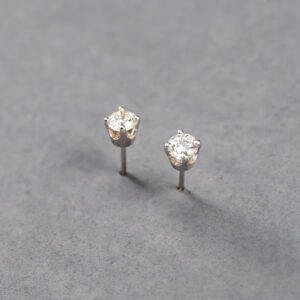 14k White Gold Diamond Stud Earrings