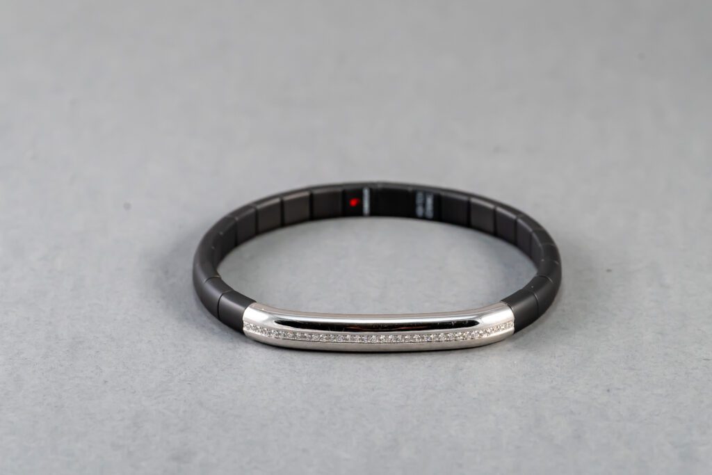 18k White Gold Diamond and Ceramic Stretchable Bracelet